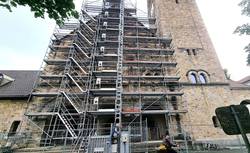 Quelle: ekma/de Vos Johanniskirche mit Baugerüst