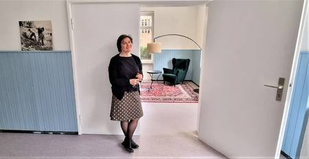 Bild von Pfarrerin Komorowski im Souterrain Johannis