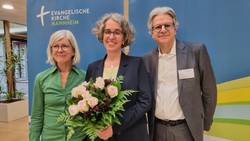 Quelle: ekma/de Vos Foto der neu gewählten Dekanin Pfarrerin Dr. Verena Schlarb