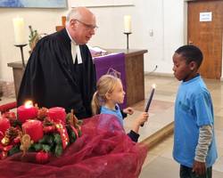Quelle: ekma/de Vos, 20251201_103159 Eröffnung der KinderVesperkirche 2025